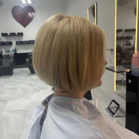 Haircut & Blowdry aftercare tips for a longer-lasting blow dry in San Antonio humidity