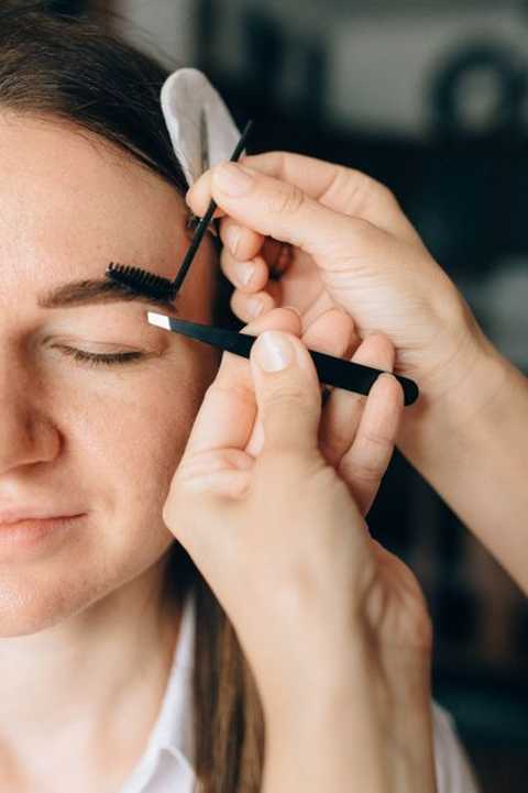 Brow Shaping & Facial Waxing service