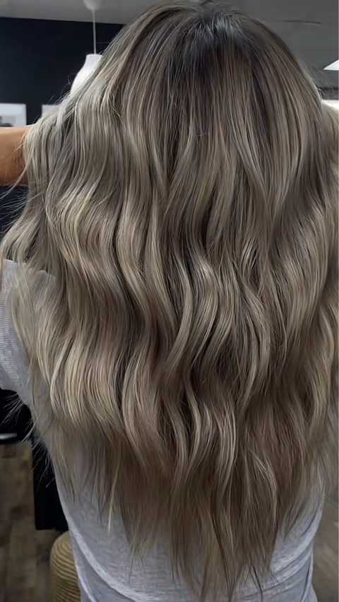 Hair extensions  service image