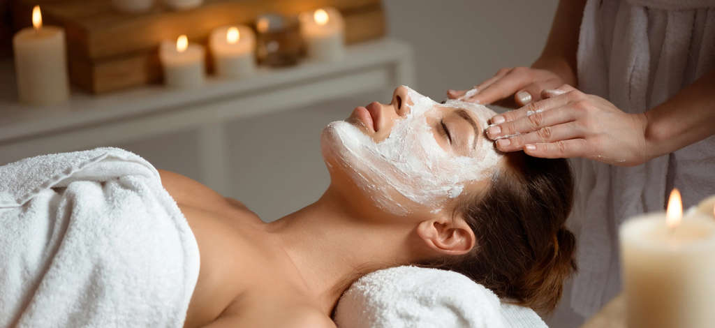 The Moon Beauty | Facial Spa hero image