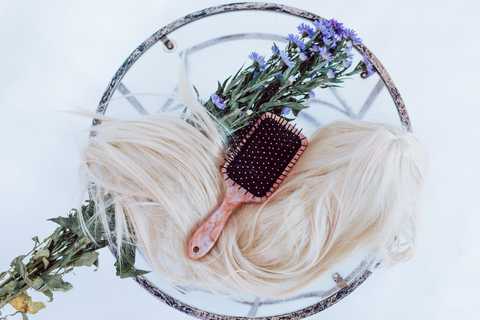 Wigs, Weaves & Extensions service