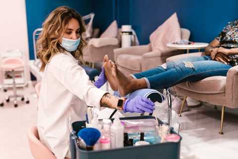 Gel Pedicure service image