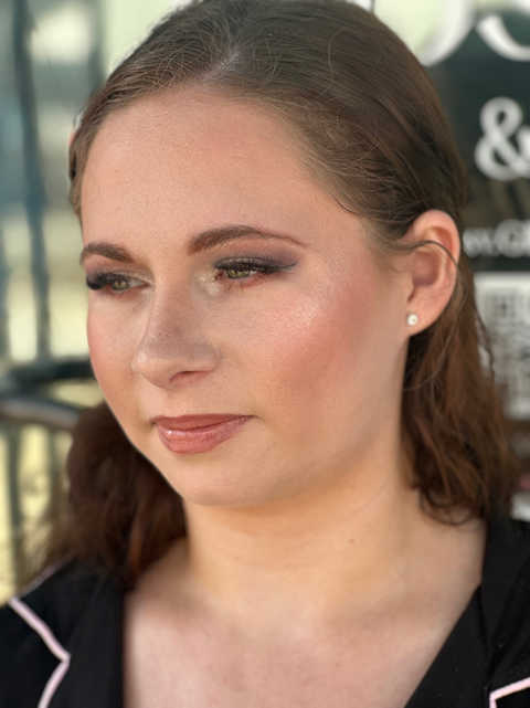 Make Up Service