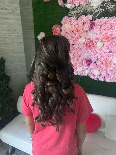Sahars Beauty Bar gallery image