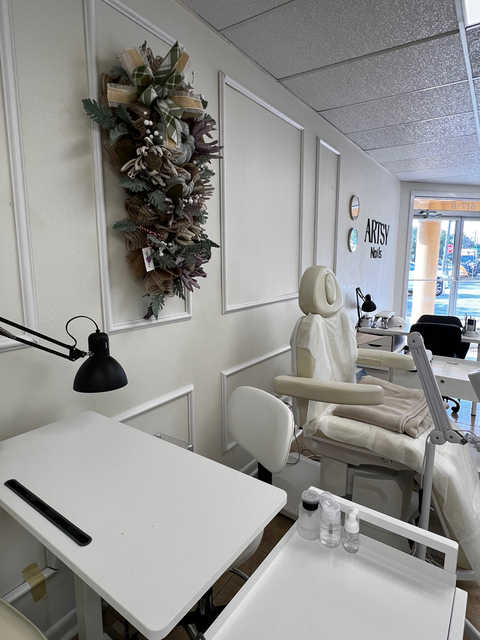 Akram Khan Men's Hair Salon hero image