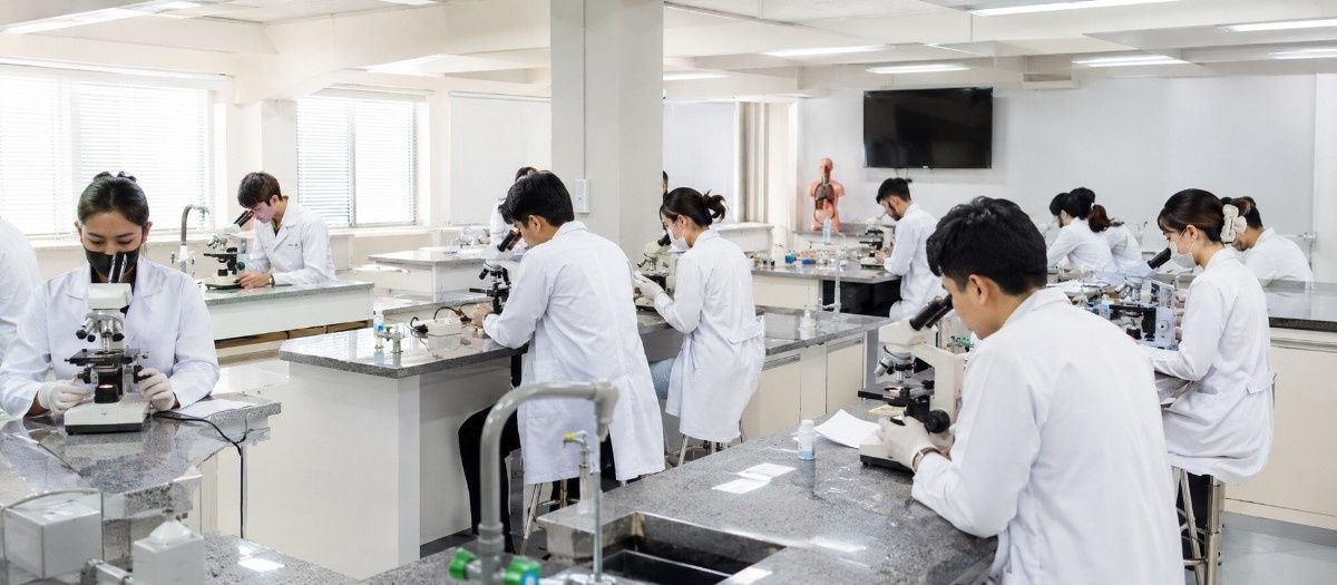 MBBS in Iloilo Doctors' College of Medicine campus life
