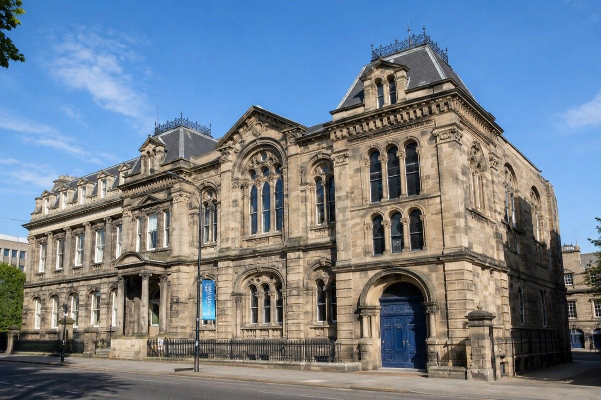 "University of Edinburgh Medical School Campus"