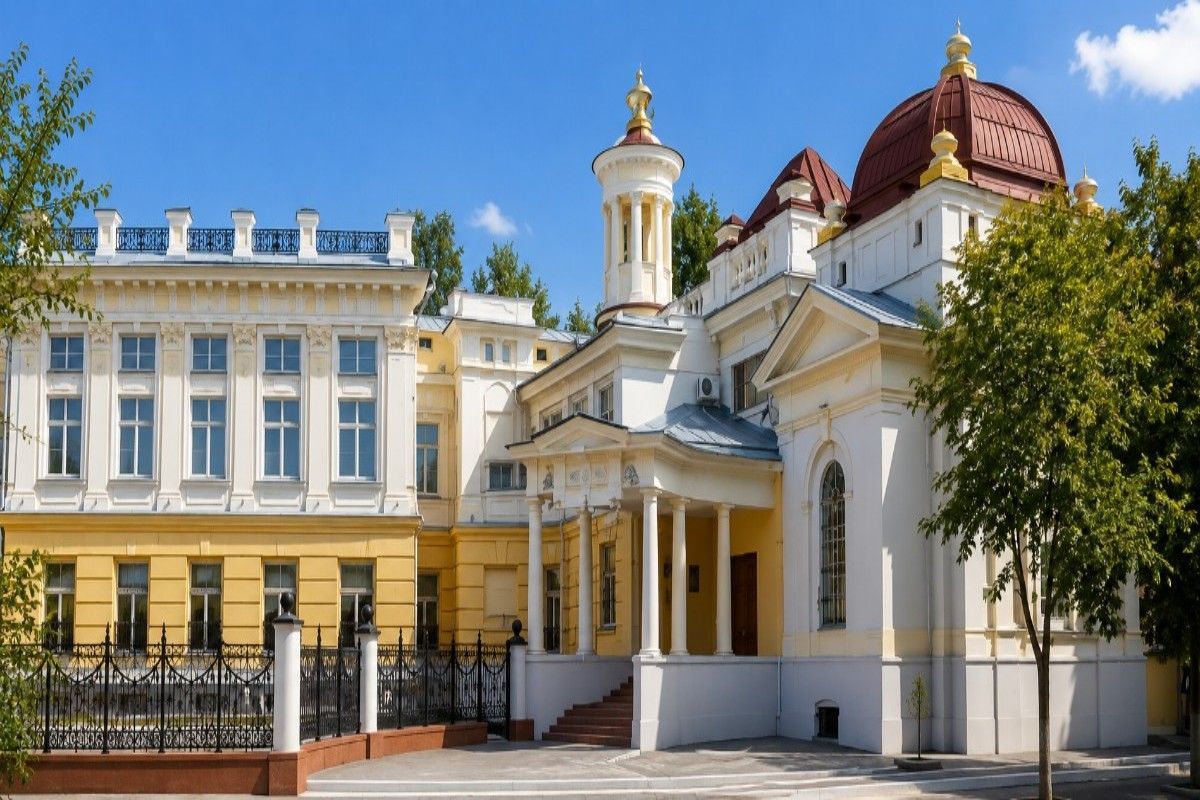 "Saratov State Medical University campus"