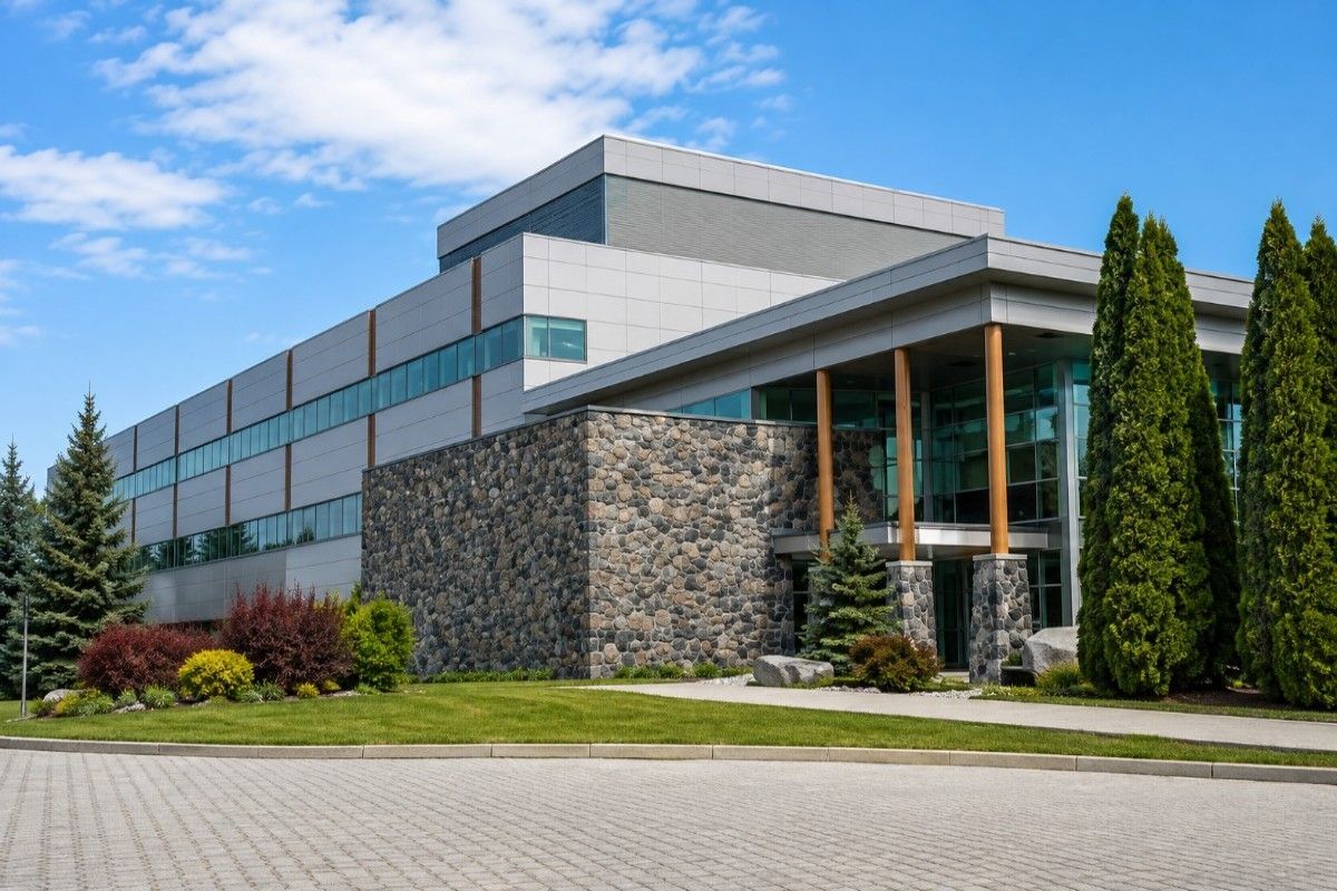 "Northern Ontario School of Medicine Campus"
