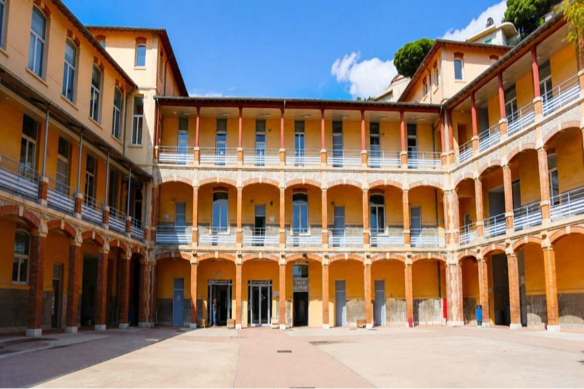 MBBS in Sorbonne Paris North University Faculty of Health Medicine and Human Biology