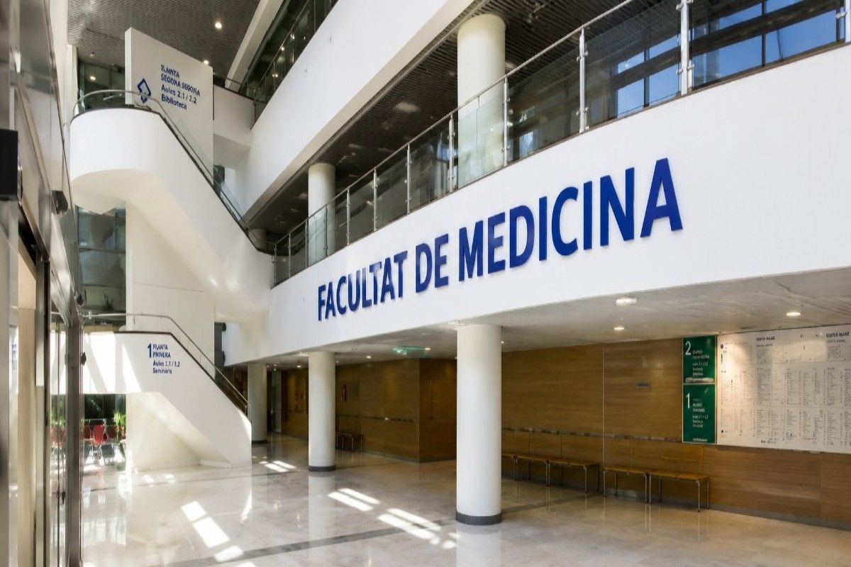 MBBS In Universitat de les Illes Balears Facultat de Medicina campus