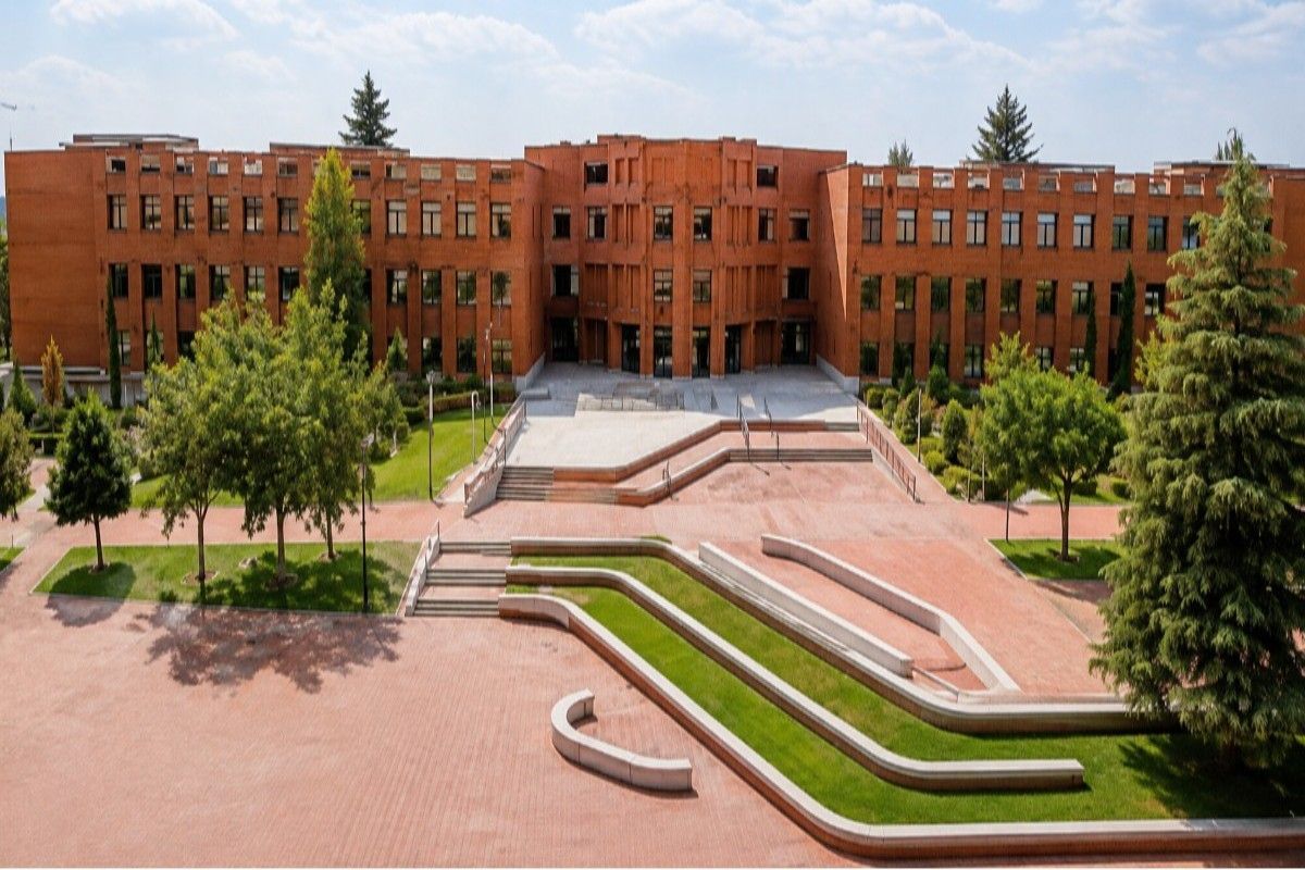 MBBS In Alfonso X el Sabio University Faculty of Health Sciences
