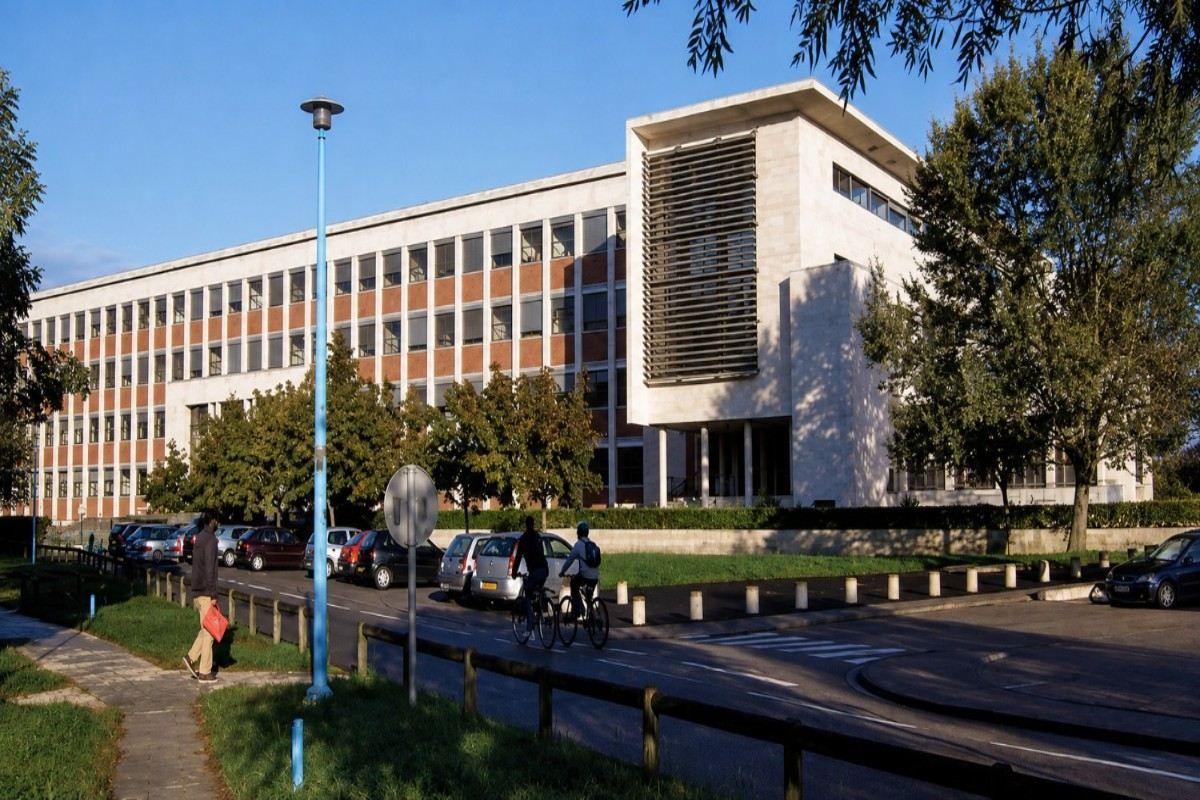 "Faculty of Medicine and Pharmacy University of Poitiers campus"