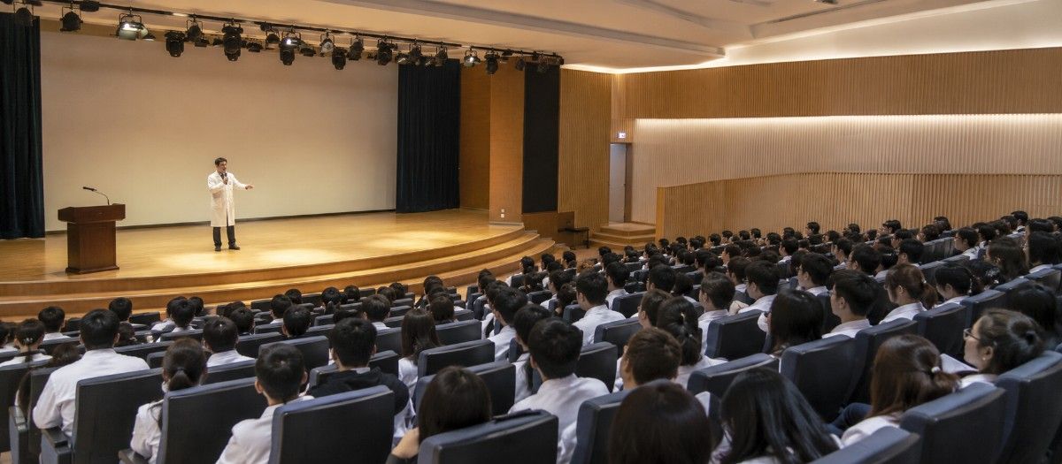 MBBS in Phenikaa University Faculty of Medicine campus life