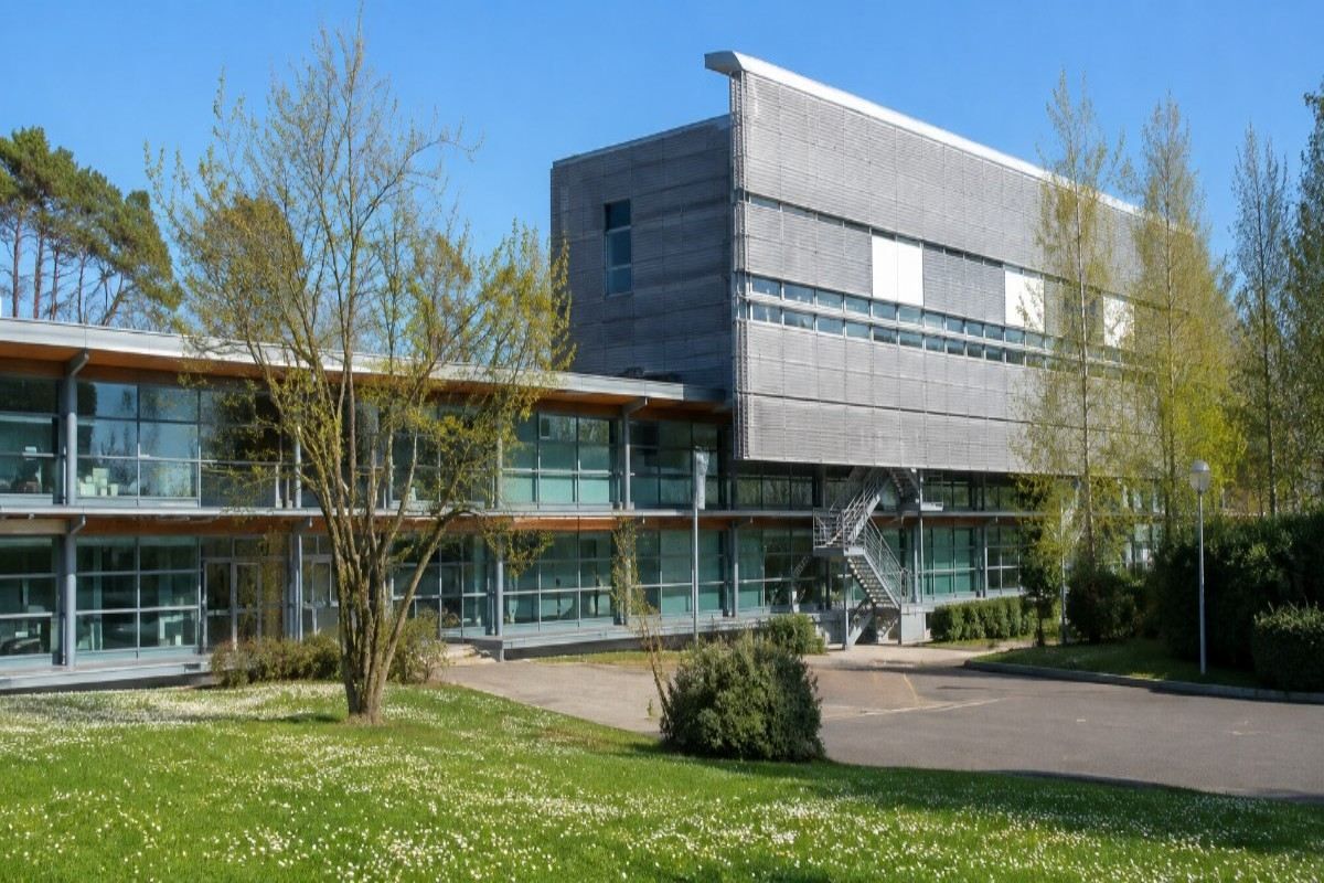 "University of Tours Faculty of Medicine Campus"