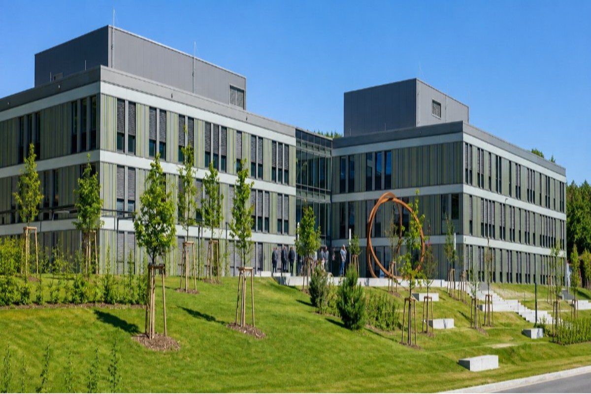 "Medizinische Fakultät der Universität des Saarlandes"