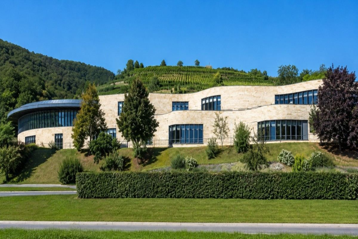 "Danube Private University (DPU) Faculty of Medicine campus"