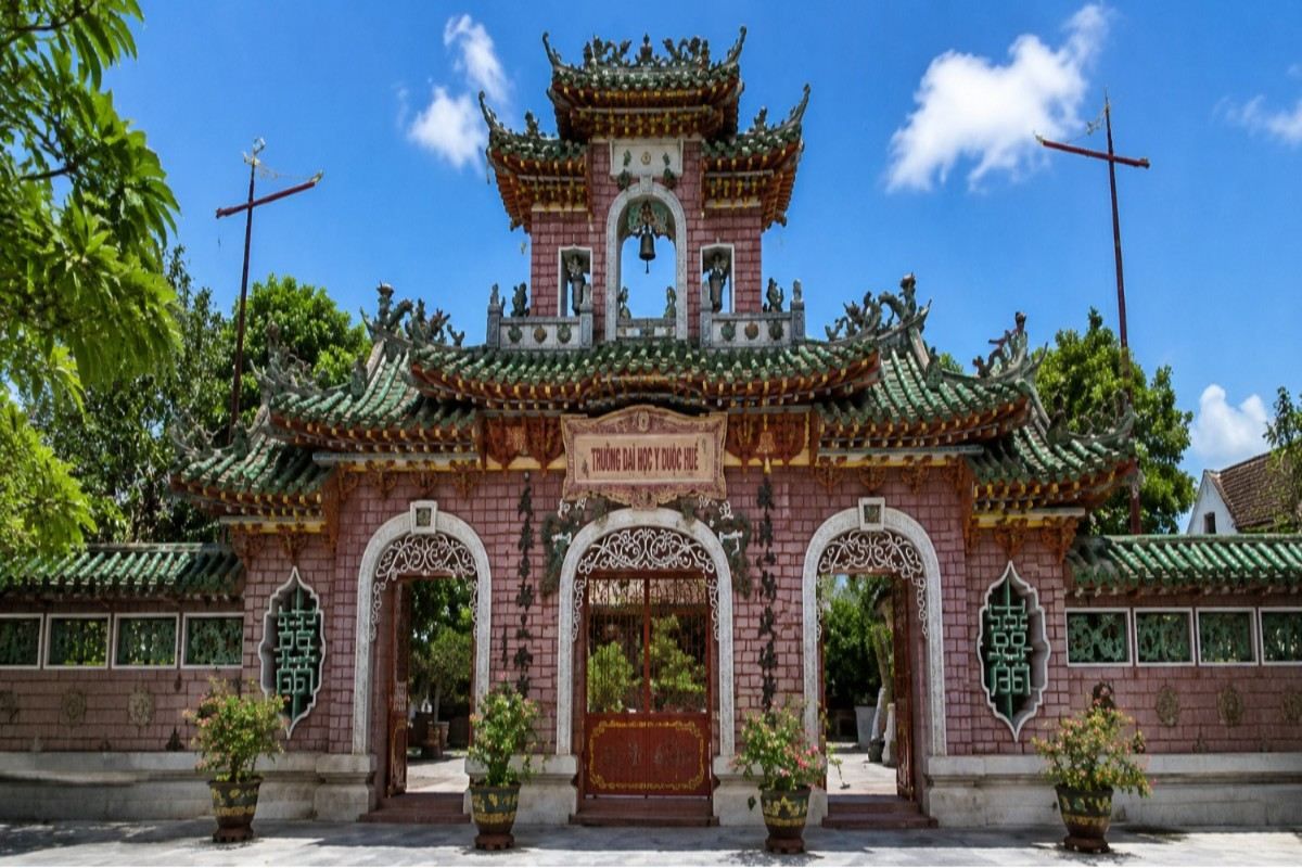 "University of Danang Faculty of Medicine and Pharmacy campus"