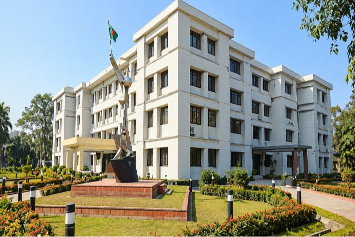 "Patuakhali Medical College Campus"