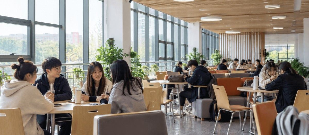 "Hubei Minzu University student life"