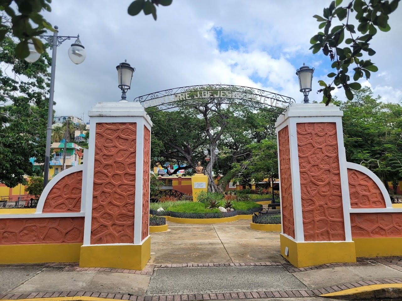 Plaza Fuente De La Juventud