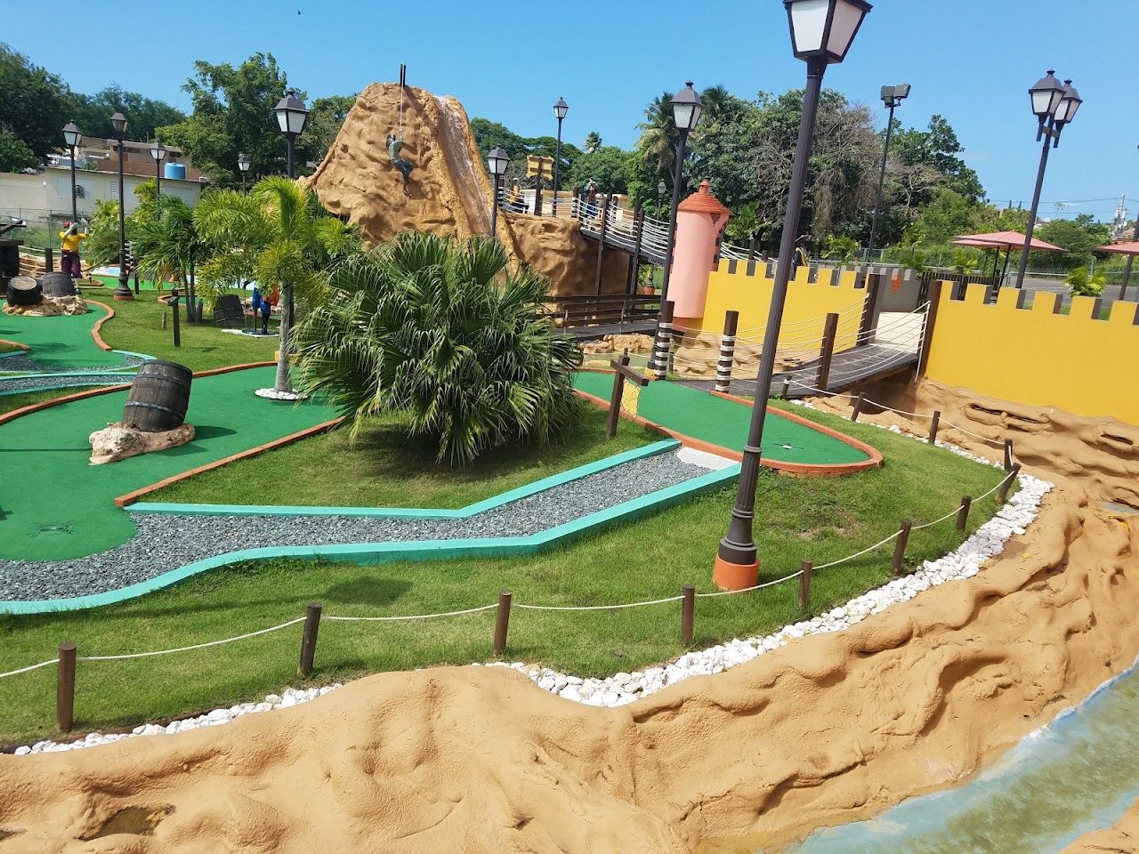 Mini Golf La Guarida Del Pirata