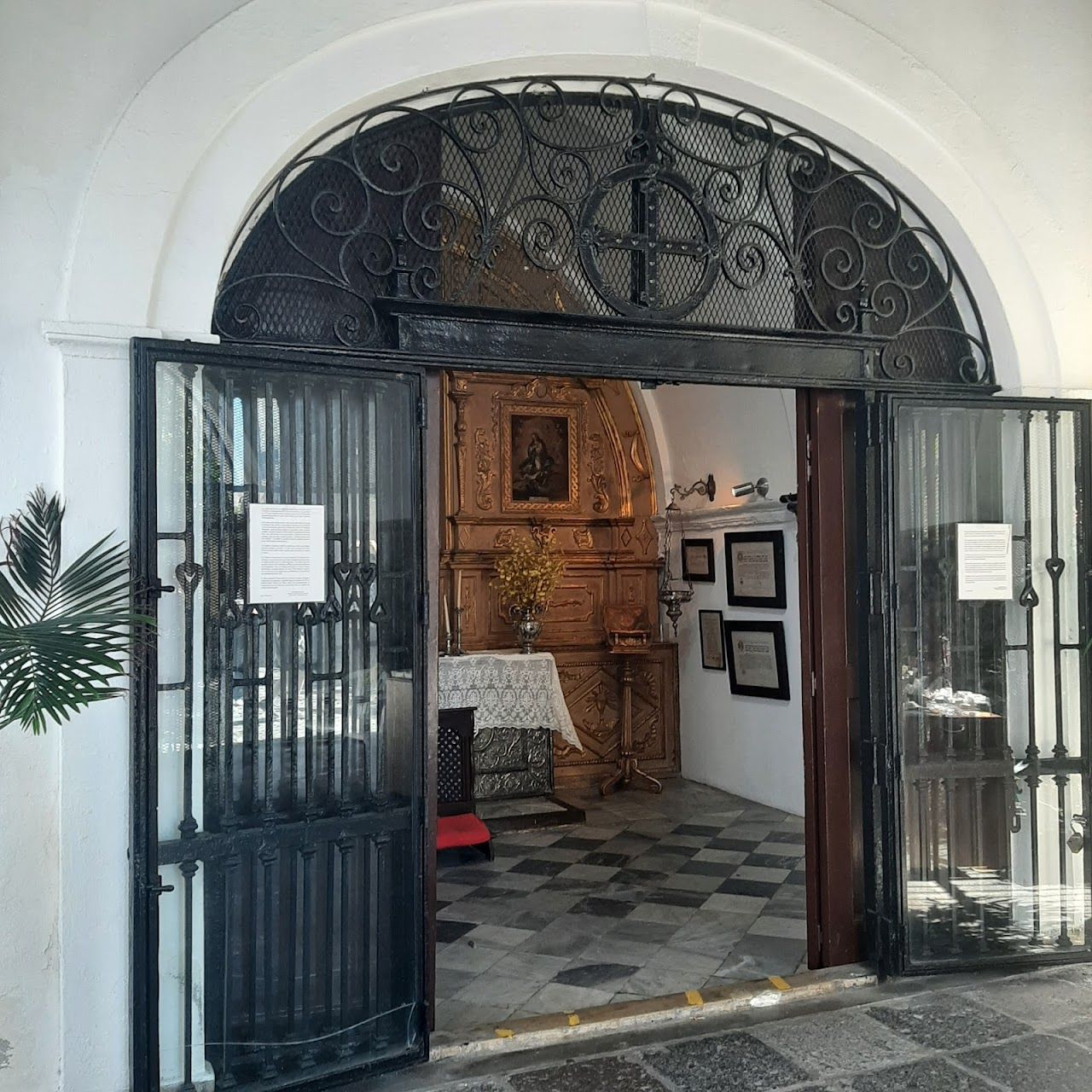 Capilla Del Santo Cristo De La Salud