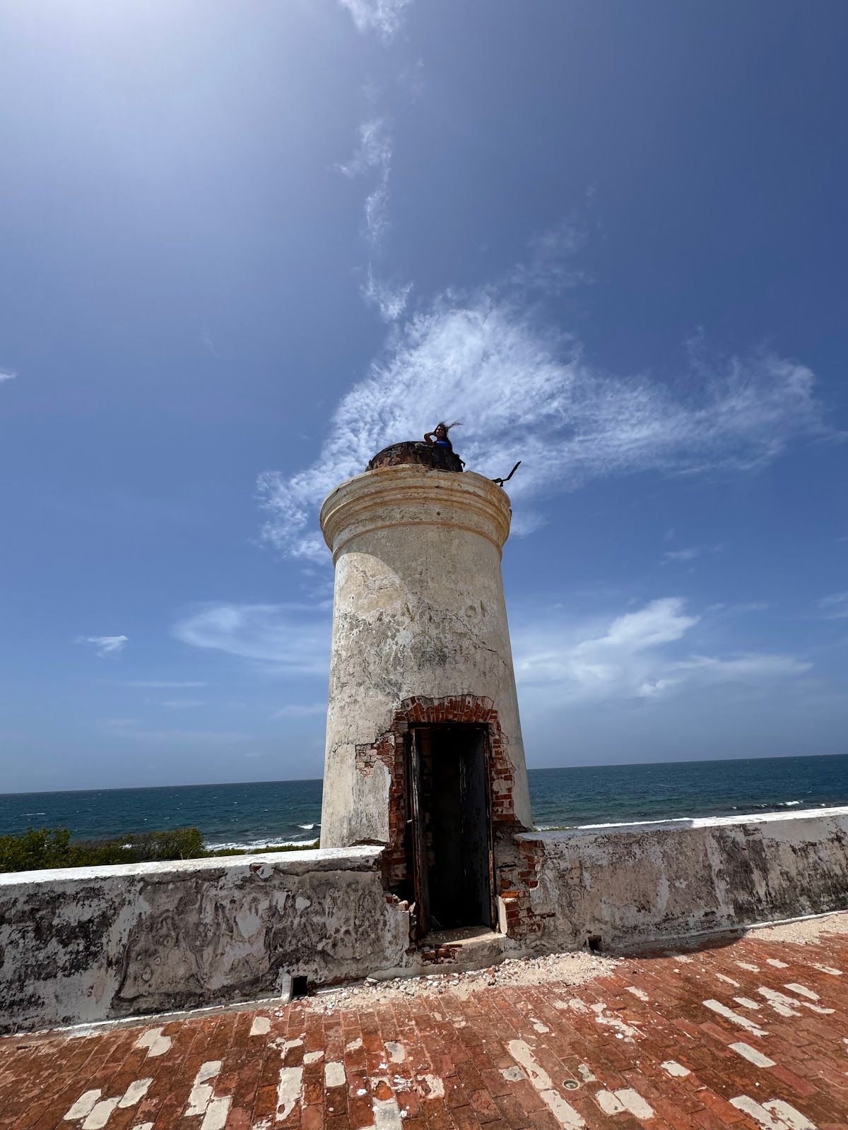 Cardona Island Light