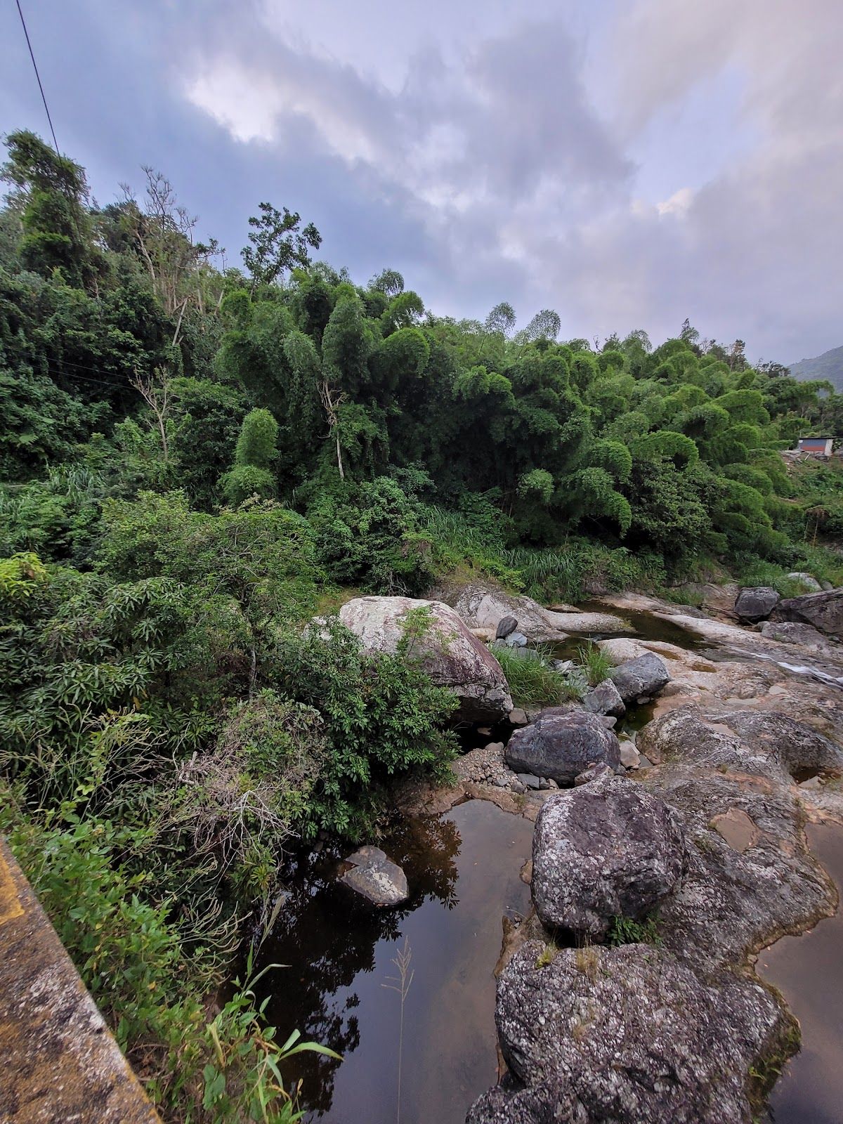 Puente Ala De La Piedra