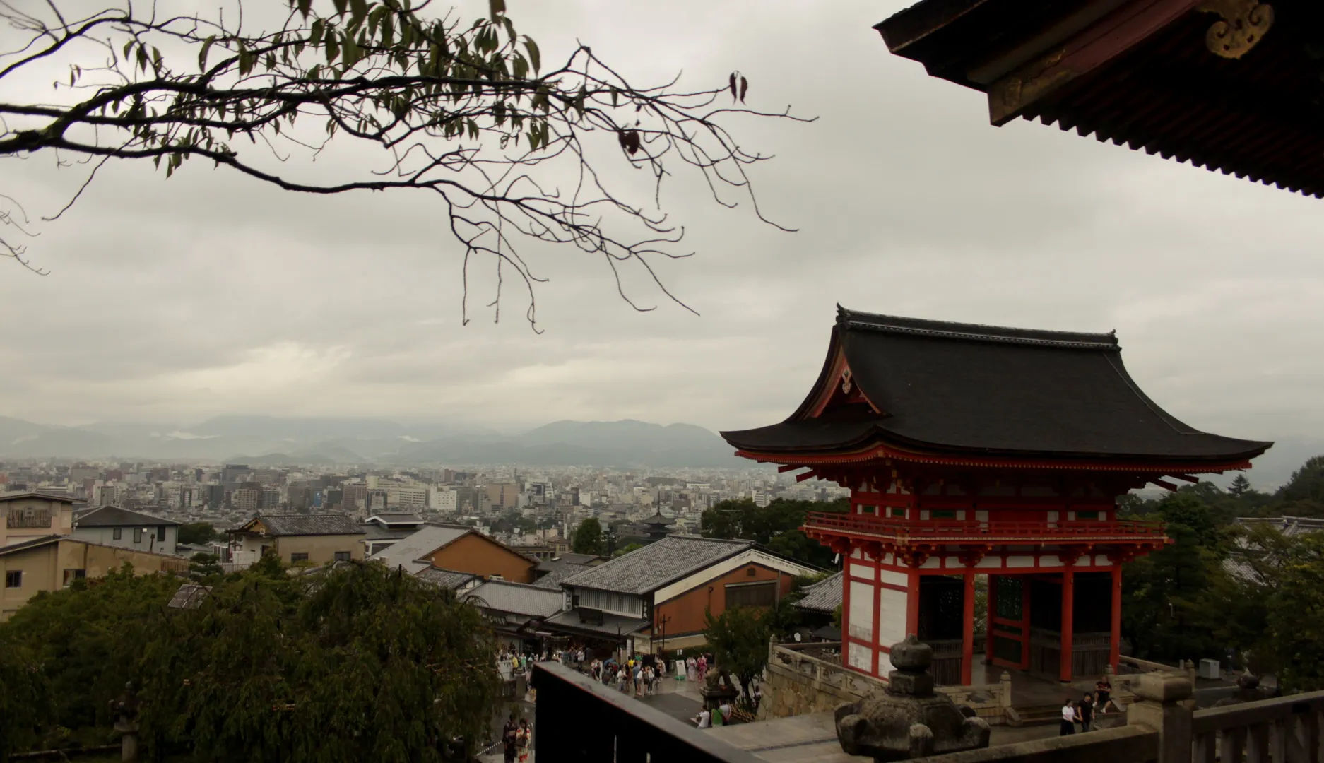 Widok na miasto Kioto z Higashiyama ze świątyni Kiyomizu-dera