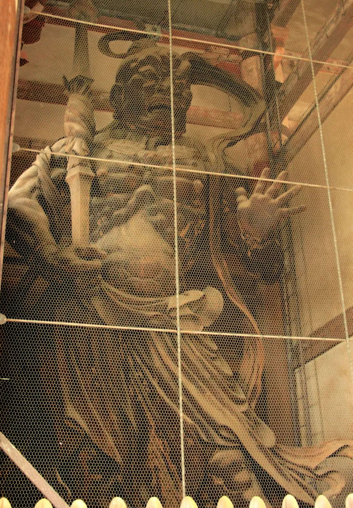 Drewniana figura Nio wewnątrz Tōdai-ji