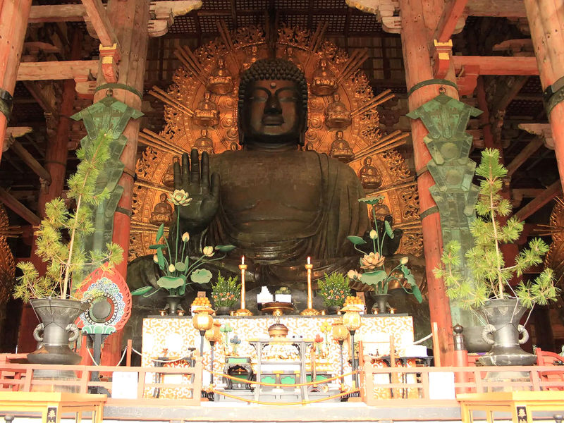 Wielki Budda (Daibutsu) w Tōdai-ji, Nara