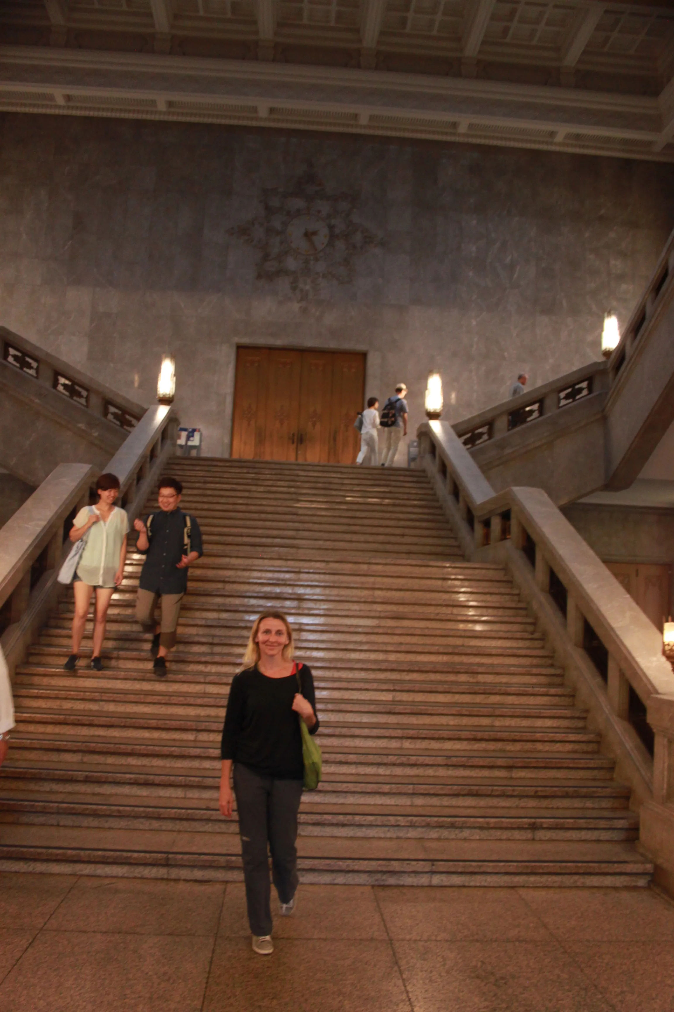 Schody wewnątrz Muzeum Tokio