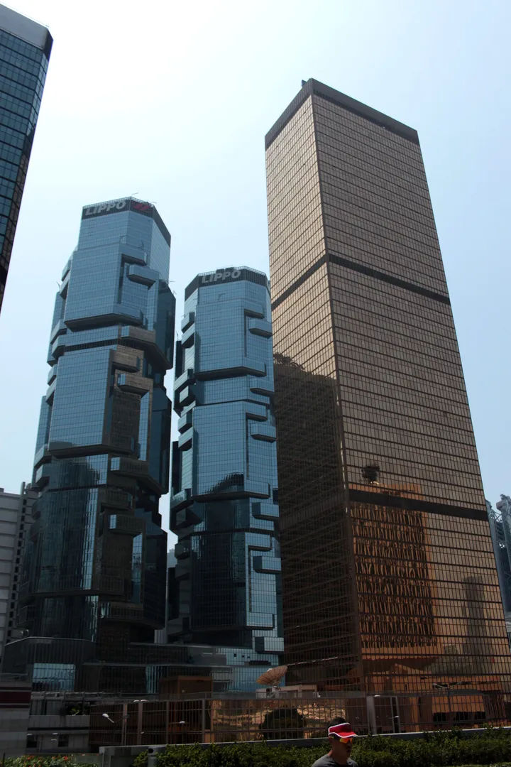 Wieżowce Lippo Centre w Hongkongu