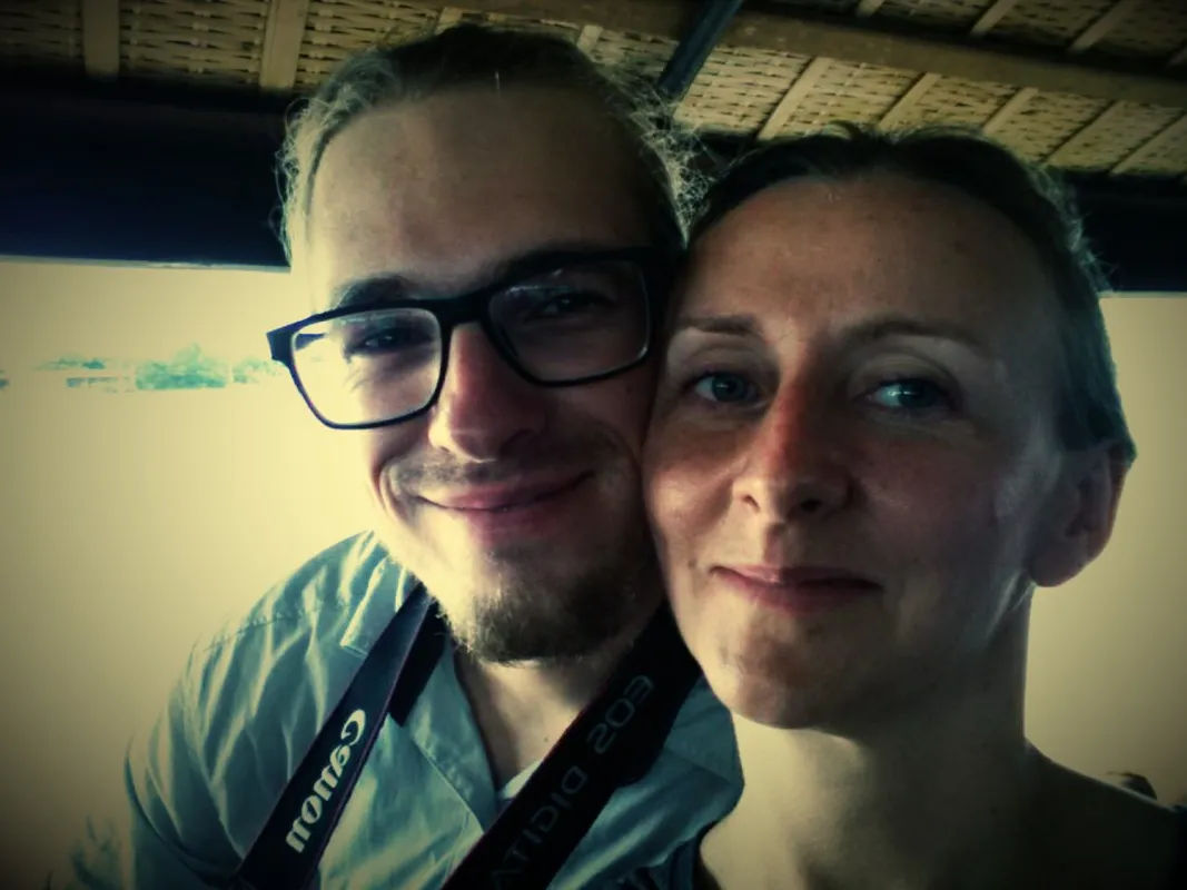 Para turystów w Wietnamie, selfie.
