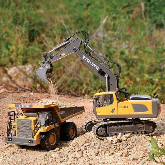 11 Channel Remote Control Excavator