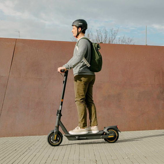 Segway MAX G2 Kickscooter - Black