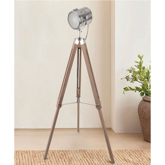 Flak Tripod Floor Lamp