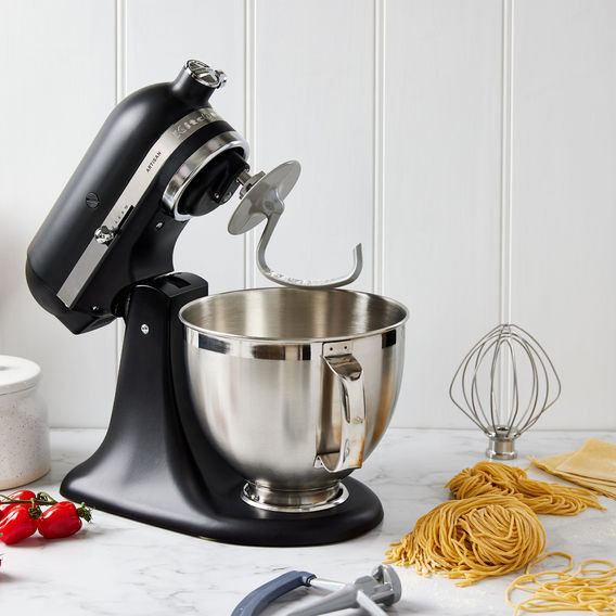 KitchenAid Artisan Tilt Head Mixer - Matte Black