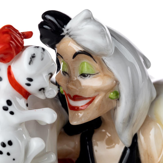 Disney 101 Dalmatians Cruella Statuette