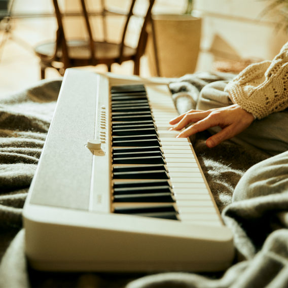 Casio Digital Keyboard - White