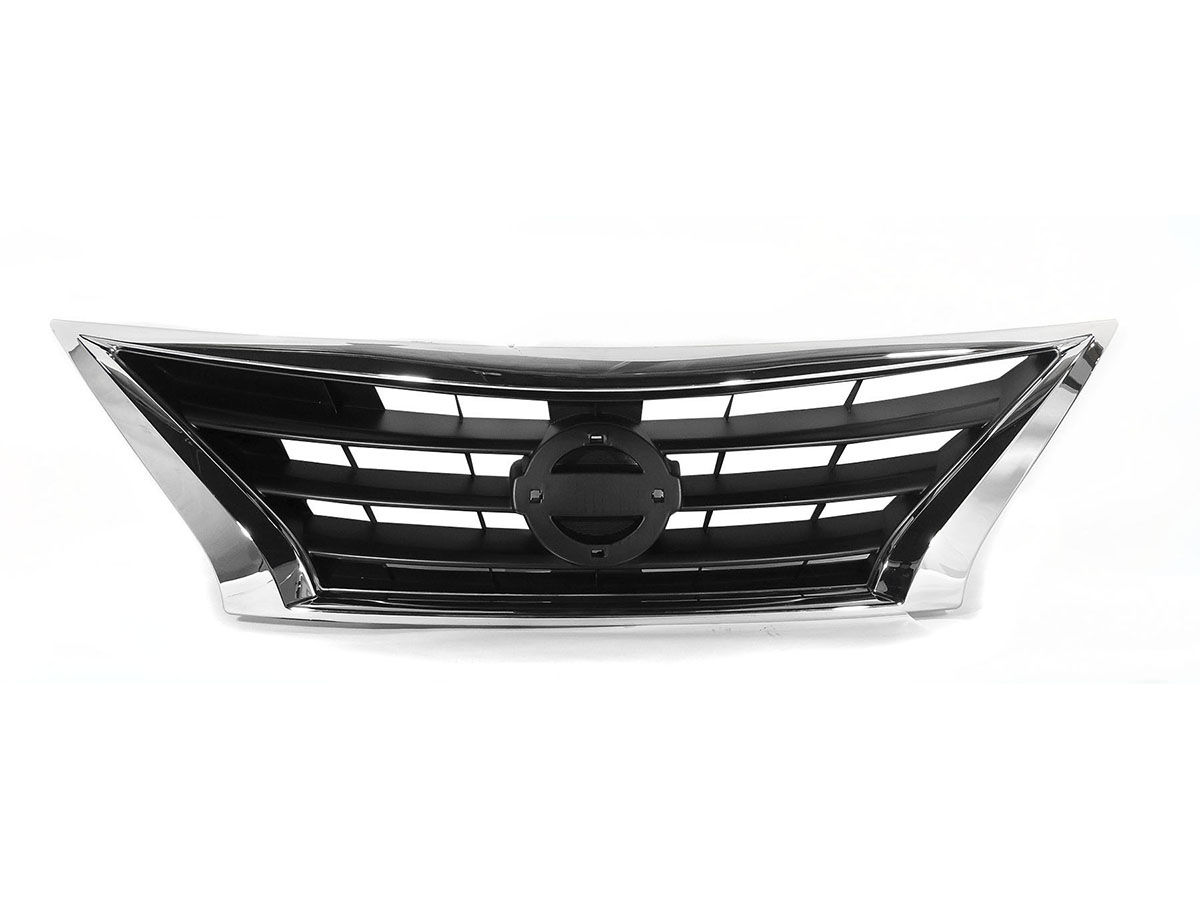 Parrilla Nissan Versa 2015-2019 Cromada Negra