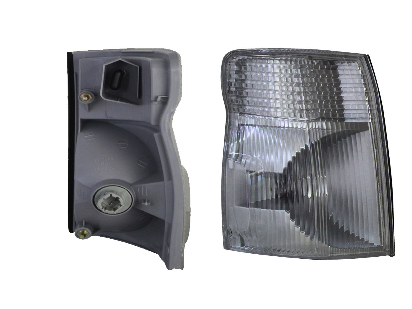 Cuarto Derecho Esquina Nissan Urvan 2002-2006 Blanco