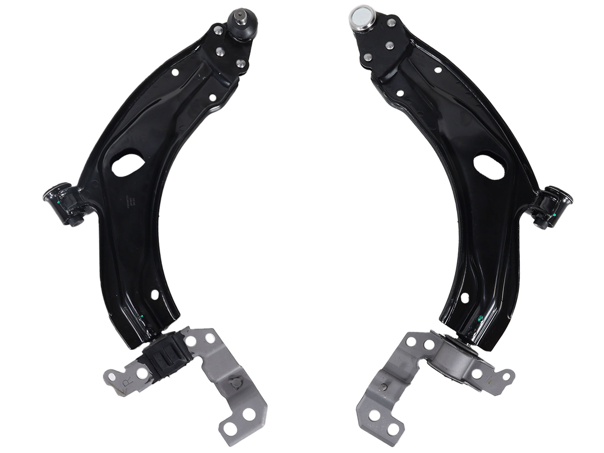 Horquilla Delantera Inferior Derecha Chrysler / Dodge RAM 700 1.6L 2015-2020 Con Rótula Con Bujes