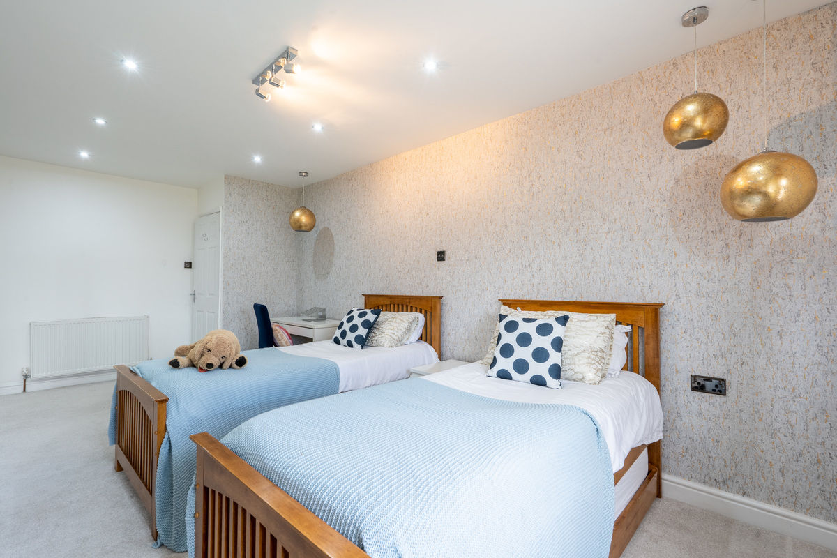 6 Bed 3 Reception Room Detached Property for Sale King Lane Leeds 8