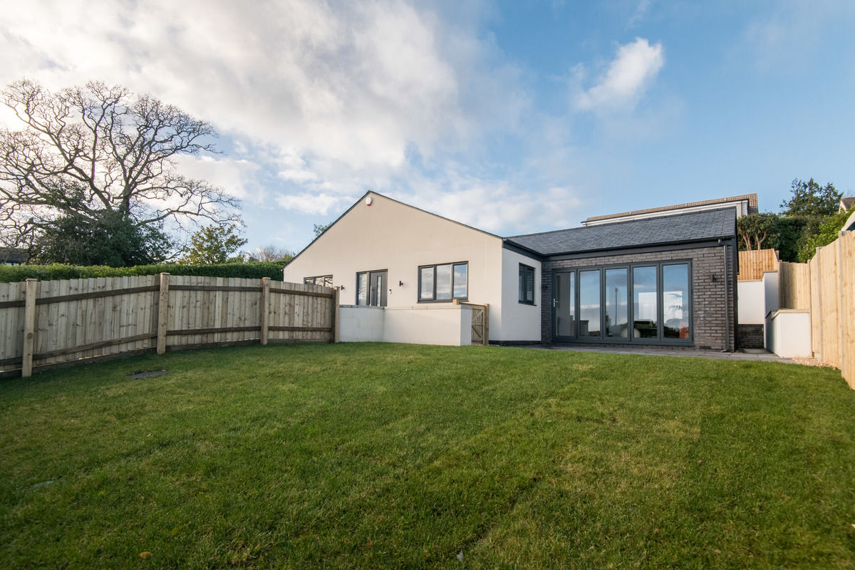 3bed Bungalow for sale Sidford, Devon Home Staging and Real Estate