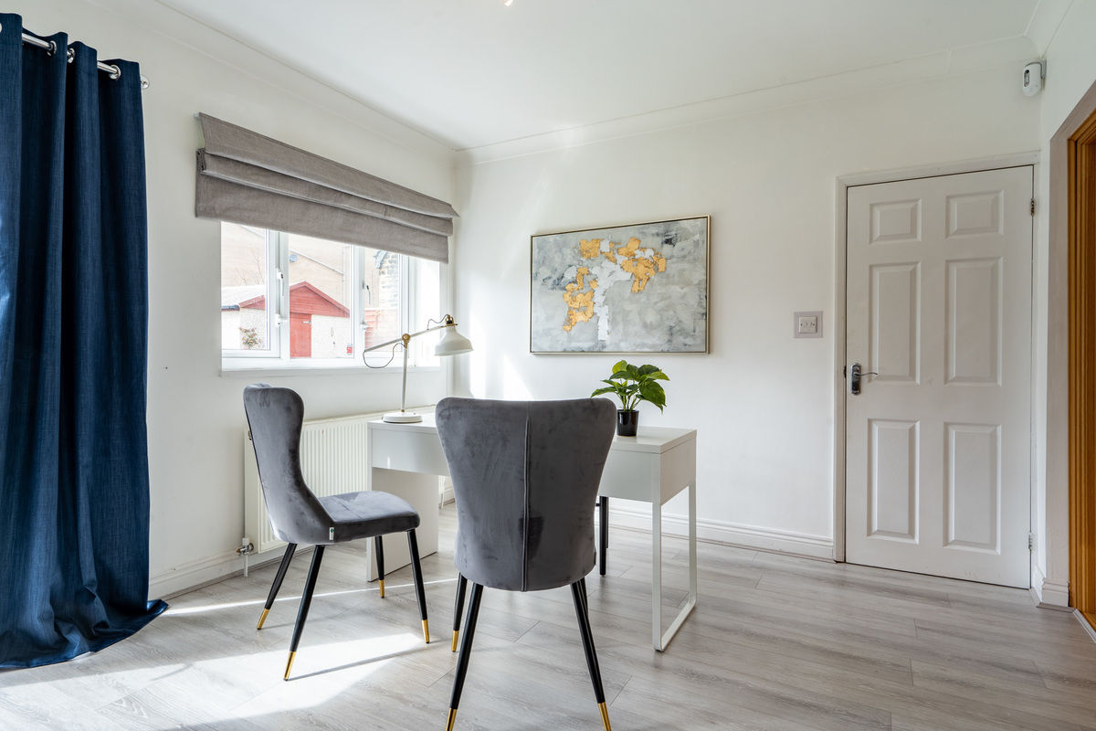 6 Bed 3 Reception Room Detached Property for Sale King Lane Leeds 8