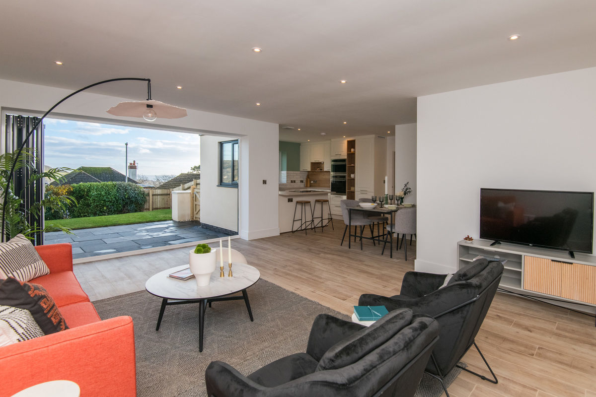 3bed Bungalow for sale Sidford, Devon Home Staging and Real Estate