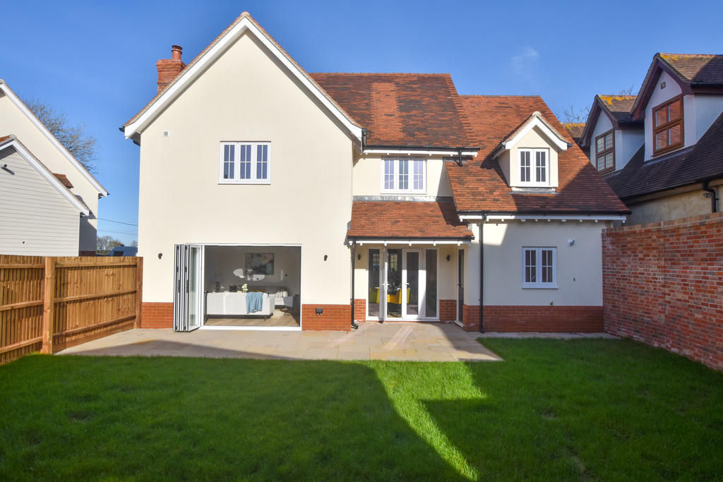 New Build 4 Bedroom Detached Home in Felsted, Essex Home Staging and