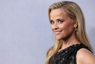 The Controversy of Snow Drinks: Reese Witherspoon's Chococinnos